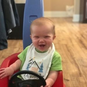 Meet your Posher, Holly